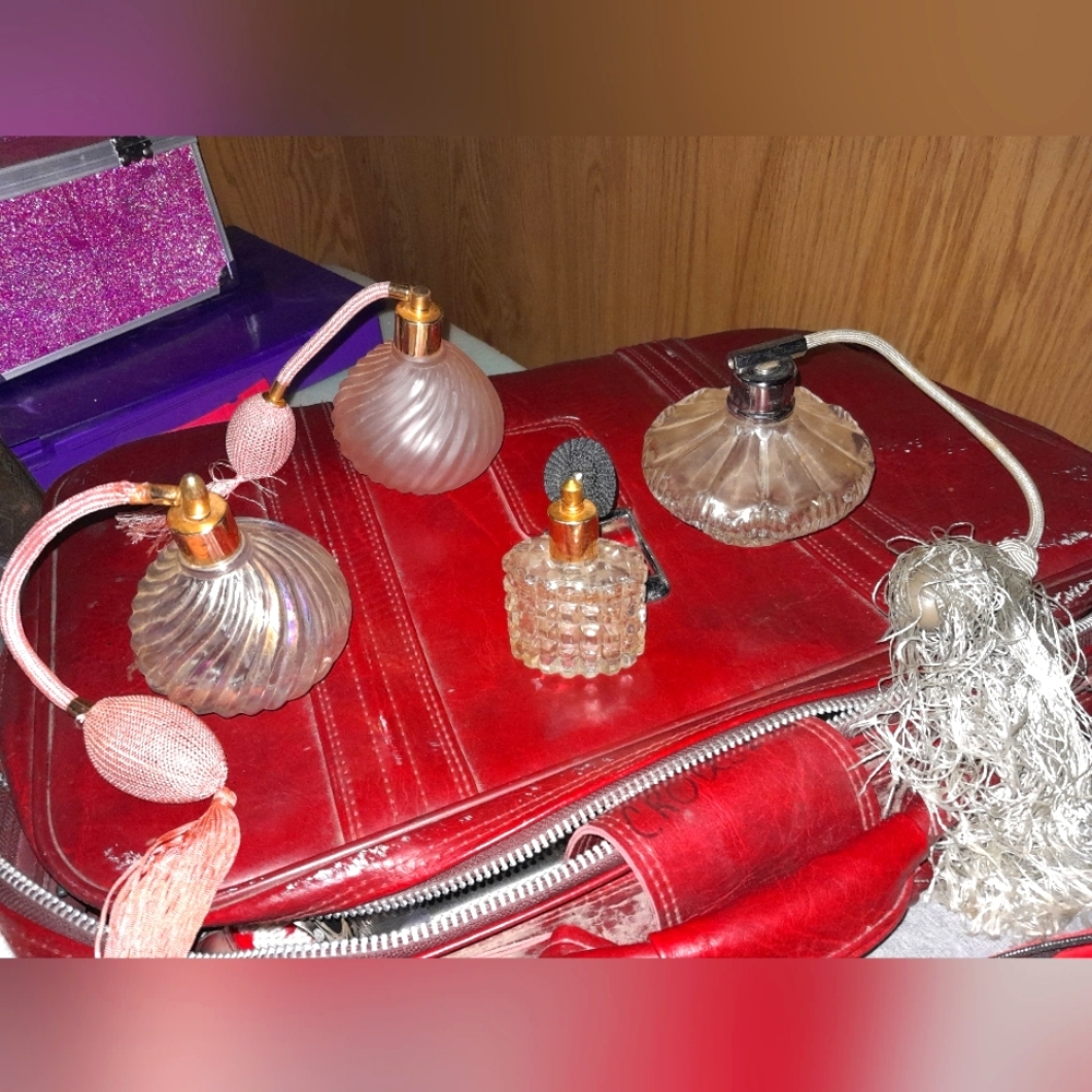 5 vintage perfume bottles